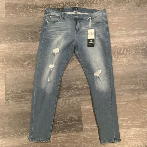 Celebrity pink jeans - Picture 1 of 4